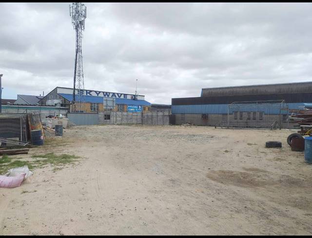 1,490M² INDUSTRIAL YARD FOR SALE IN BRACKENFELL INDUSTRIAL